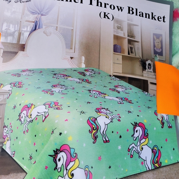 Blankets - Picture 10 of 16